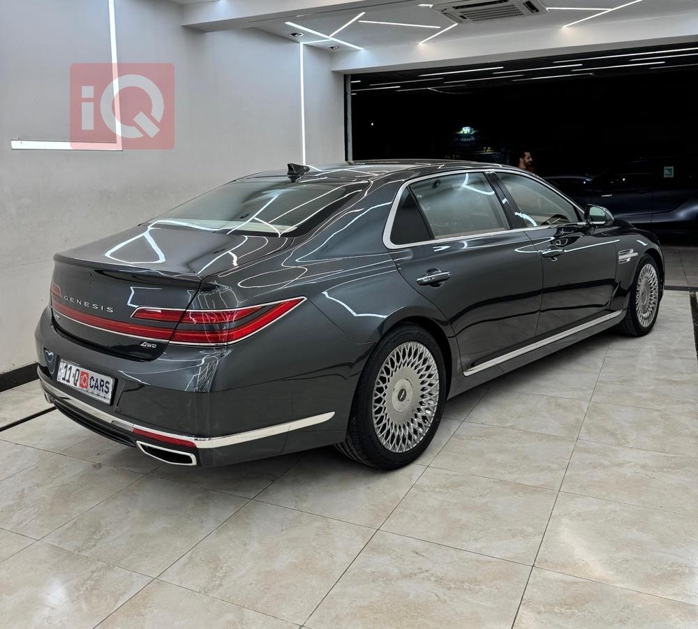 جنسس G90